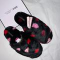 Victoria's Secret Shoes | 7/8 Victoria's Secret Closed Toe Faux Fur Slipper | Color: Black/Pink | Size: 8