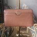 Tory Burch Bags | Euc Tory Burch Leather Zip Around Wallet | Color: Tan | Size: 6x4
