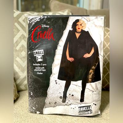 Disney Other | Cruella De Vil Costume Accessory Kit For Adults - Disney Cruella | Color: Black | Size: Small 2-4