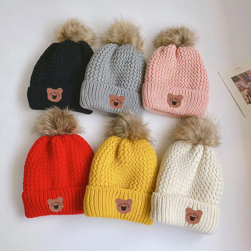 Herbst Winter Baby Stricken Hut Cartoon Bär Leder Label Verdicken Fleece Kappe für Junge Mädchen Nette Pompom Kinder Beanie Infant Zubehör Image