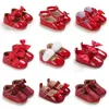 Neue Mode Neugeborenen Rot Baby Schuhe Non-slip Tuch Unten Schuhe Für Mädchen Elegante Und Edle