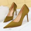 Neue Frauen 7,5 cm 10,5 cm High Heels Scarpins Seide Satin Pumps Büro Dame grün Fetisch Hochzeit Braut Abschluss ball Schuhe plus Größe 34-43