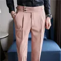 Pantalon décontracté de style britannique pour hommes taille haute conception de ceinture rose