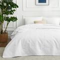 Love's cabin Bedspread 240 x 260 cm, White, Ultra Soft Bed Quilt Lightweight Microfibre Bedspreads Bed Throw 240 x 260 cm, Modern Bedspread with Coin Pattern for All Seasons (without Pillowcase)