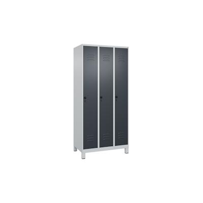 C+P Spind Classic PLUS, Füßen, 3 Abteile, HxBxT 195x90x50cm, Sicherheitsdrehriegel, Hellgrau/Anthrazit von PROREGAL Image