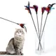 Jouet Interactif pour Chat Jeu de Self-Hi Plume Bâton avec Cloche Collier Chaton Accessoires