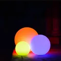 Boule lumineuse LED imperméable et flottante Rechargeable par USB luminaire d'extérieur idéal