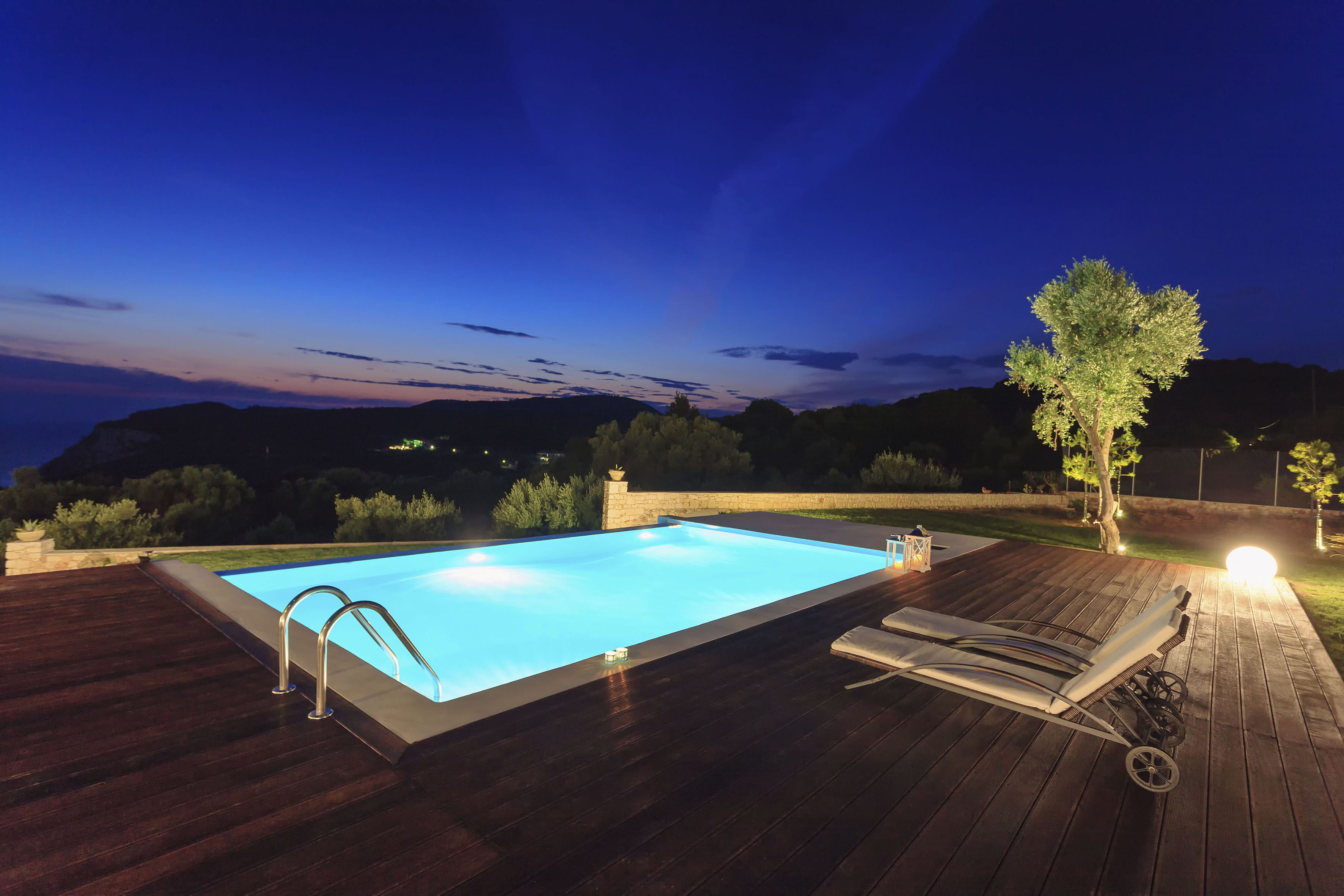 Schwimmbecken KWAD "STYROPORSTEIN POOL ALL INCLUSIVE, BxLxH: 300x600x150 cm", weiß, B:300cm H:150cm L:600cm, Schwimmbecken, mit Edelstahlleiter inkl. Beckenrandsteine & Poolbeleuchtung Image