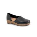 Women's Addie Casual Flat by SoftWalk in Black (Size 7 M)