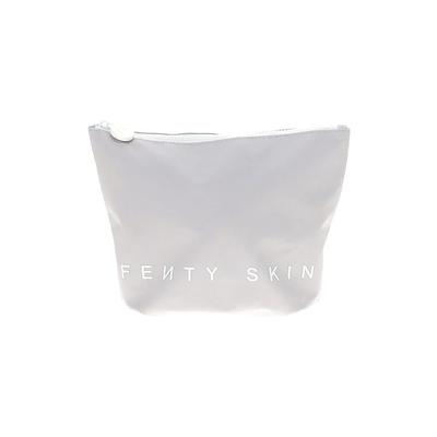 Makeup Bag: White Accessories