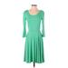 Cynthia Rowley TJX Casual Dress - A-Line Scoop Neck 3/4 sleeves: Green Print Dresses - Women's Size 2
