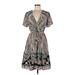 Q2 Casual Dress - Wrap: Gray Paisley Dresses - Women's Size Medium