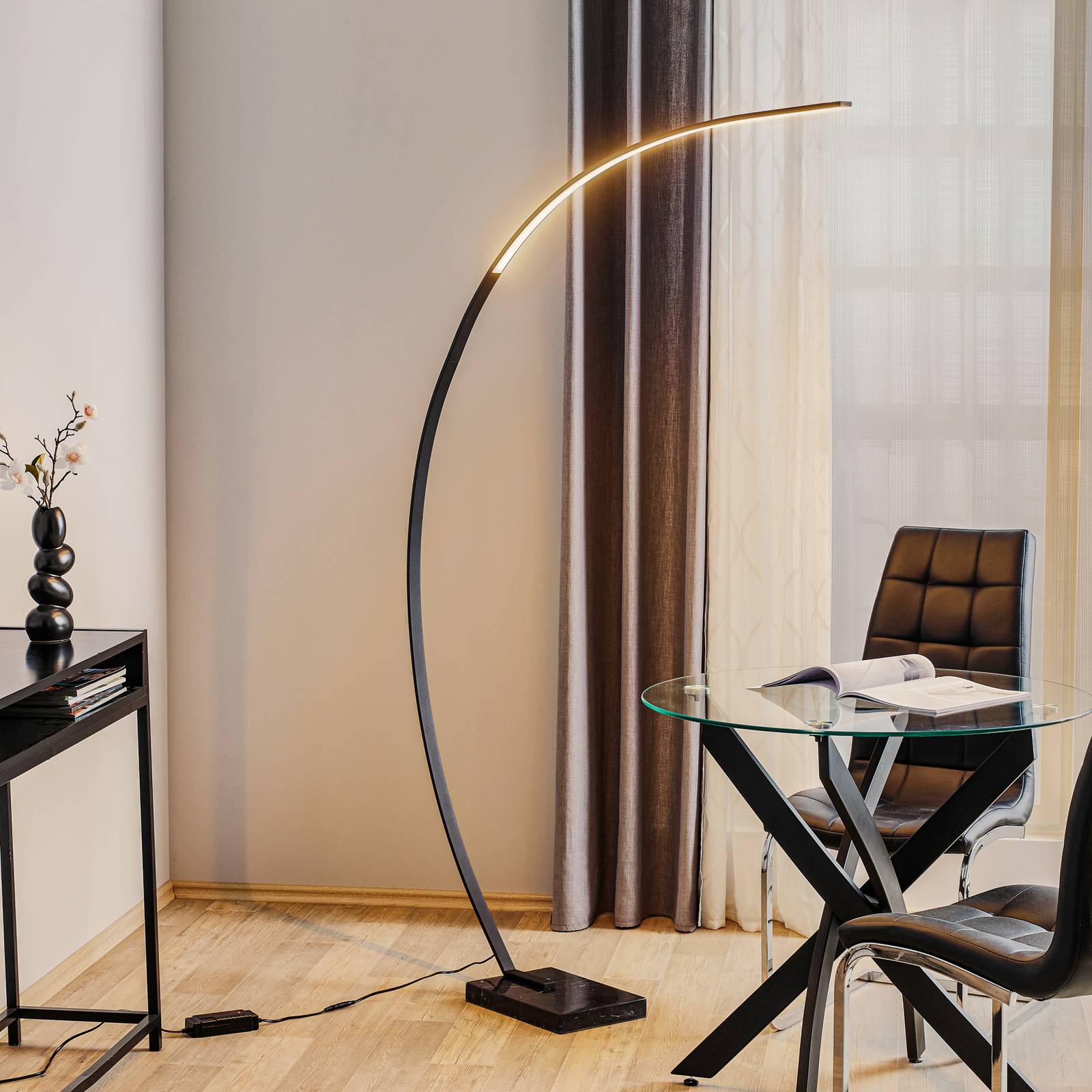 Trio Lighting Bogenlampe Bangkok, dimmbar, schwarz, für Wohn- / Esszimmer, Metall, Modern, Stehlampe