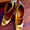 Gucci Shoes | Gucci Shoes Size 7. | Color: Yellow | Size: 7