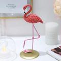 Ornements de flamant rose en résine statue de flamant rose figurine d'oiseau sculpture animale décoration de table pour la maison décor de table de jardin