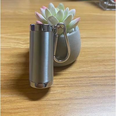 812 Portable Ashtray Car Mini Ashtray Garbage Box with Keychain Clean Carry Car Accessories