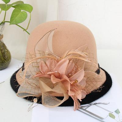 Kentucky Derby Hat Fall Wedding Hats Artificial feather Poly / Cotton Blend Bowler / Cloche Hat Bucket Hat Fedora Hat Casual Holiday Vintage Style Elegant With Feather Appliques Headpiece Headwear