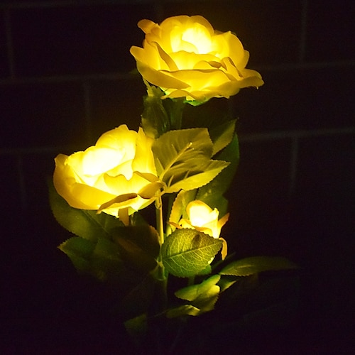 Luci di Giardino Solari Rosa Decorazioni Realistiche LED Fiore di Rosa per Cimitero Luci di Picchetti per Giardino Cortile Cortile e Decorazione per Tomba Impermeabile (Rosso Con 3 Teste di Fiore