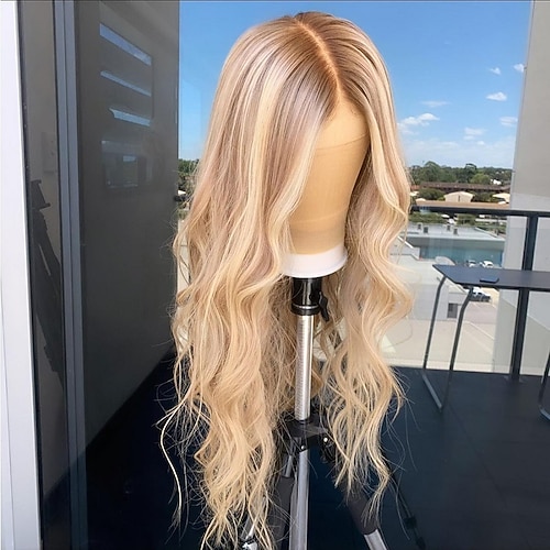 Unverarbeitetes reines Haar 13x4 Spitzenfront Perücke Mittelteil Brasilianisches Haar Natürlich gewellt Blond Perücke 130% 150% 180% Haardichte Strähnchen / Balayage-Technik Für Perücken für schwarze Image