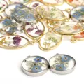 2Pcs Pressed Flat Natural Forget-Me-Not Dried Flower Daisy Petal Resin Charms Pendants for Jewelry