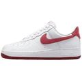 NIKE Herren Air Force 1 '07 Sneaker, White Adobe Team Red Dragon Red, 43 EU