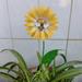 marioyuzhang Flower Gardening Stakes Bee Festival Outdoor Garden Decoration Iron Art Bee Flower Garden Lawns Flower Pot Sunflower Decoration Yellow