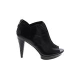 B Makowsky Ankle Boots: Slip On Stiletto Casual Black Solid Shoes - Women's Size 6 1/2 - Peep Toe