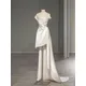 Robe de mariée en satin brillant à col rond épaule dénudée robe de mariée personnalisée courte