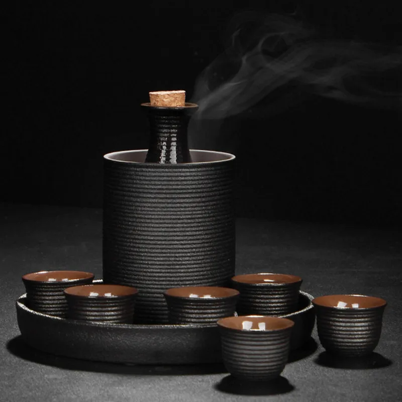 Set da vino in ceramica nera in ceramica Set da vino in vetro divisorio per vino piccolo Set di Sake giapponese