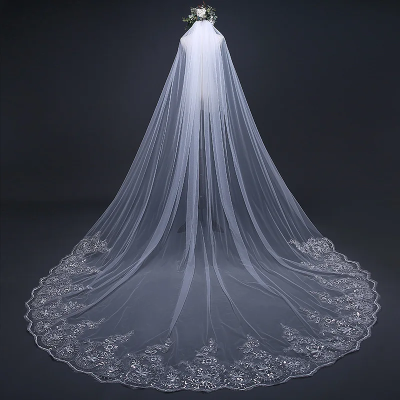 Heißer Verkauf 3*3 Meter Kathedrale Hochzeit Schleier Weiß Elfenbein Schwarz Eine Schicht Spitze Applizierte Braut Schleier Velo de Novia Image