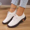 Orthopädische Schuhe für Damen, flache Schuhe aus Mikrofaserleder, Größe 44, stoßfeste, rutschfeste Damen-Slipper, Damenschuhe, neuer breiter Mokassin