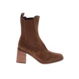 Steve Madden Boots: Chelsea Boots Stacked Heel Boho Chic Brown Solid Shoes - Women's Size 8 - Almond Toe