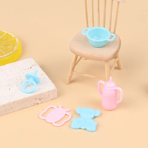 9 teile/satz Mini Puppe Schnuller Baby Geschirr Set Spielhaus liefert Dummy Nippel für Puppen Kinder
