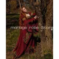 Robe de soirée Renaissance rouge vin nickel é manches longues appliques dorées costume Tudor