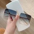 Lunettes de soleil carrées pour hommes et femmes monture métallique verres solaires lunettes de