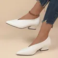 Ballerines à Talons en Cuir de Veau pour Femme Chaussures Arrondies et Pointues Design de Luxe