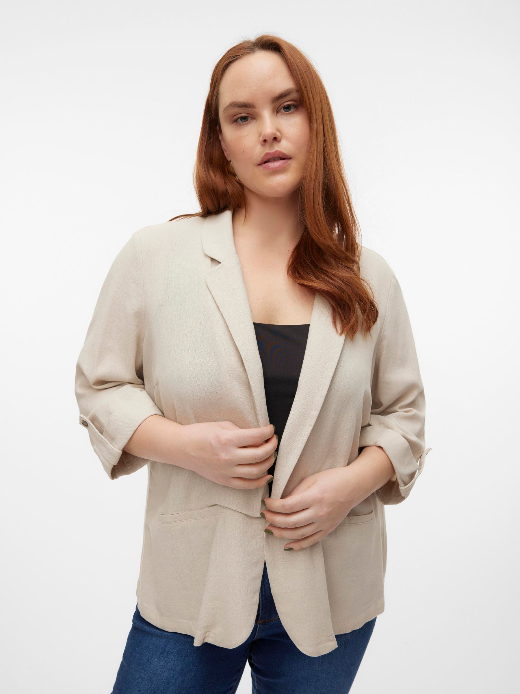 Kurzblazer VERO MODA CURVE "VMCJESMILO 3/4 BLAZER WVN GA NOOS CUR", Damen, Gr. 52, beige (silber lining), Web, Obermaterial: 55% Viskose, 45% Leinen, unifarben, V-Ausschnitt, Blazer Kurzblazer
