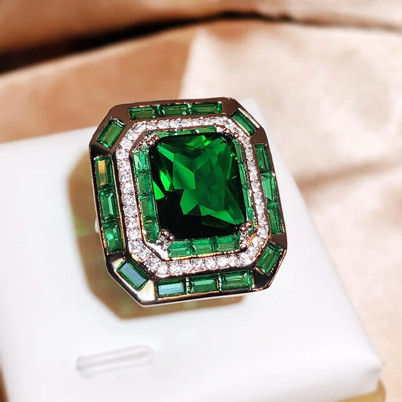 Modischer grüner großer quadratischer Kristall-Ehering, Schmuck für Frauen, 925er Sterlingsilber, Cocktail-Ring mit Smaragd-Abendschmuck Image