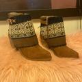 Jessica Simpson Shoes | Jessica Simpson Boots Sz 6 | Color: Brown/Cream | Size: 6