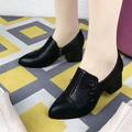 Femme Chaussures à Talons Escarpins Slip-Ons Chaussures haussantes Chaussures souples Chaussures de confort Soirée Travail du quotidien Couleur unie Plaid Fermeture Talon bloc Talon Bottier Bout