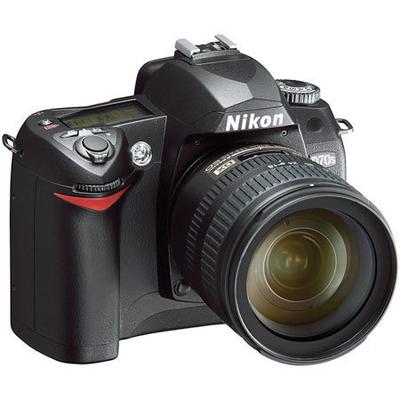 Nikon D70S 6.1MP Digital SLR Camera Kit with 18-70mm Nikkor Lens