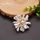 GLSEEVO Original Design Natürliche Barock Weißen Perlen Blume Broschen Für Frauen Partei Liebhaber