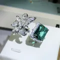 NEUE Mode Asymmetrische Blume Smaragd Platz Voller Diamant Offene Einstellbare Paar Ring Für Frauen