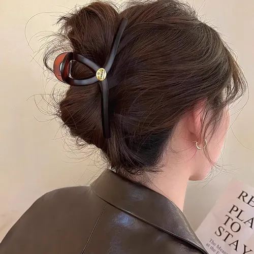 Stilvolle Haarschmuck für Frauen-großer Griff Hochs teck frisur für elegante Frisuren