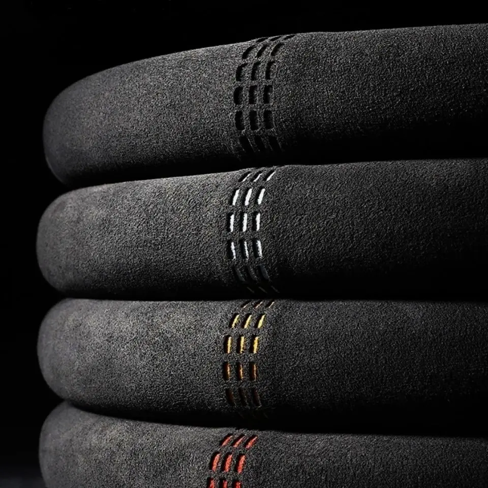 Wildlederbezug für alle Jahreszeiten, Auto-Lenkradbezug, ultradünn, rutschfest, D-förmig, rund, atmungsaktiv, Auto-Lenkradschutz Image