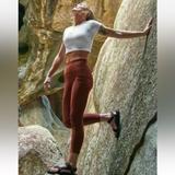 Athleta Pants & Jumpsuits | Athleta Womens Trekkie Hybrid Crop Tight Pant Cognac Brown Sz 0 Maroon #446615 | Color: Brown/Red | Size: 0