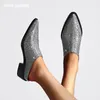 2025 neue Pantoletten Baotou Spitz Starke Ferse Mittlerer Absatz Strass Große frauen Hausschuhe Halbe Hausschuhe Frauen Schuhe für Frauen