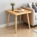 Petite table carrée simple pour la maison bord de canapé maison de location ménage petit