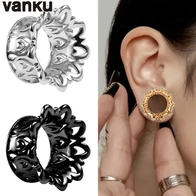 Vanku 2PCS New Popular Ear Plugs Tunnels Stretcher Hollow Flowers Gauges Expander 8-16mm Body