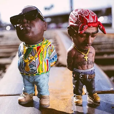 Fashion Tupac Rapper Figure Hip Hop Star Guy Pac Snoop Dogg Figurine Cool Stuff Figures Collection